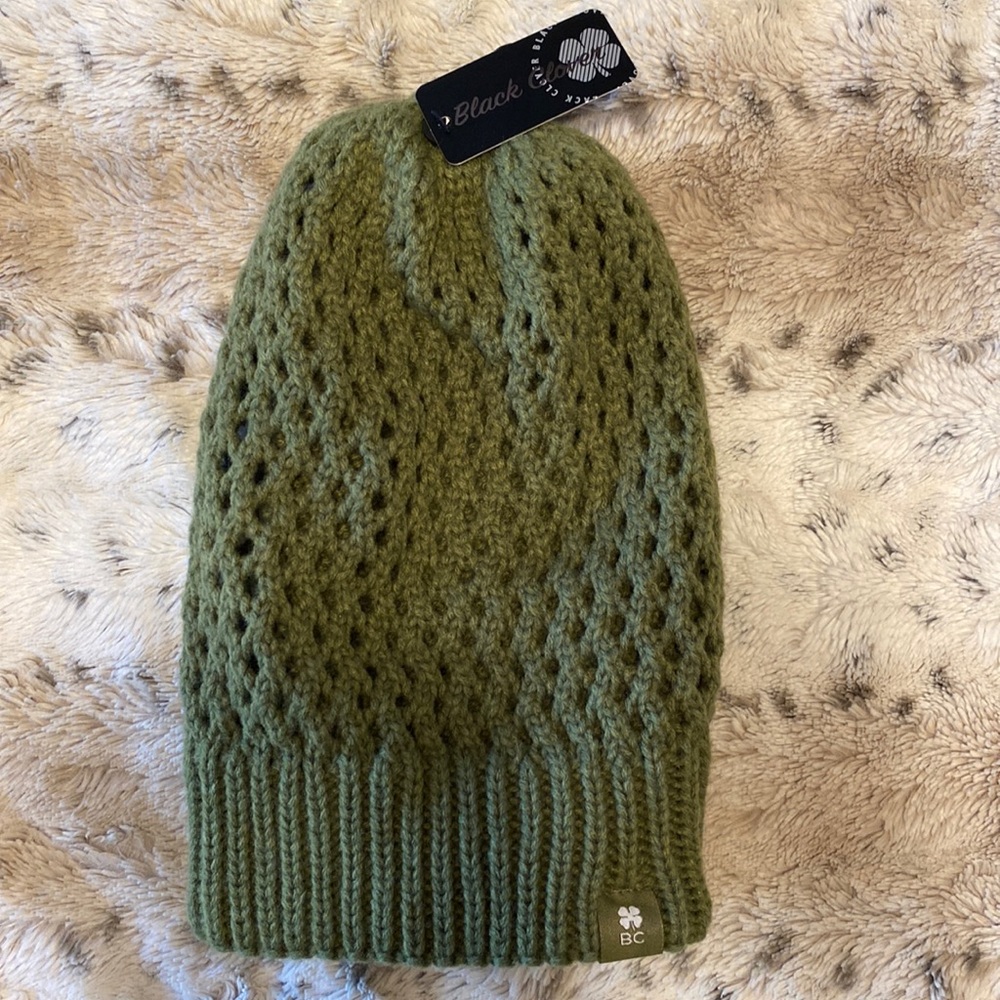 Black Clover ladies beanie